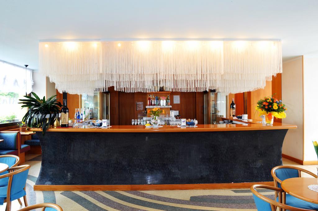 Grand Hotel Astoria لافاروني المظهر الخارجي الصورة