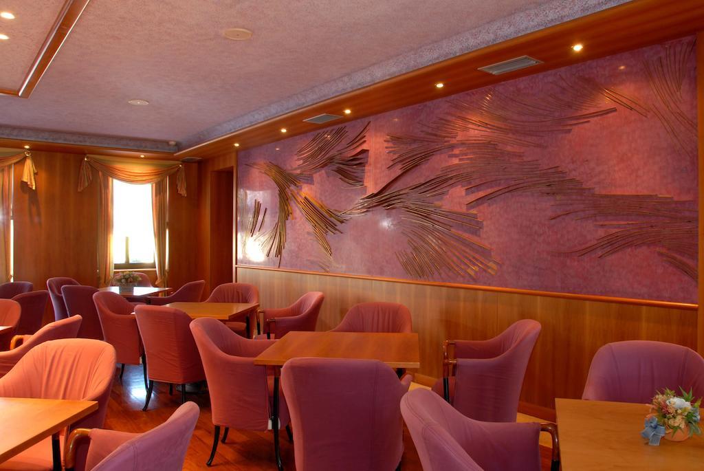 Grand Hotel Astoria لافاروني المظهر الخارجي الصورة