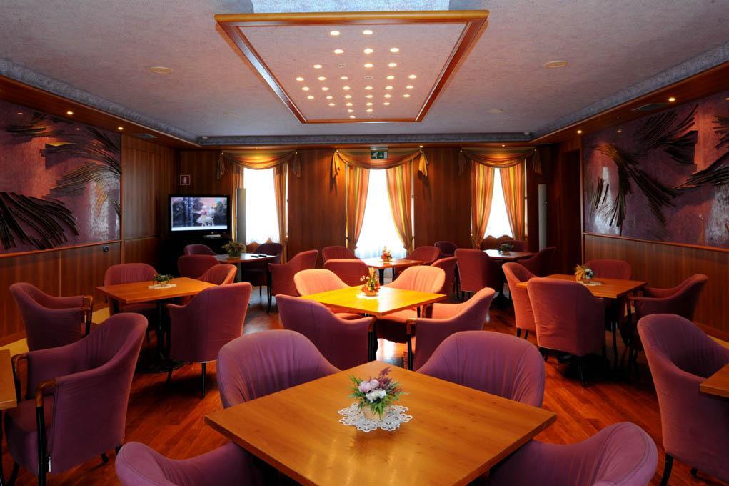 Grand Hotel Astoria لافاروني المظهر الخارجي الصورة